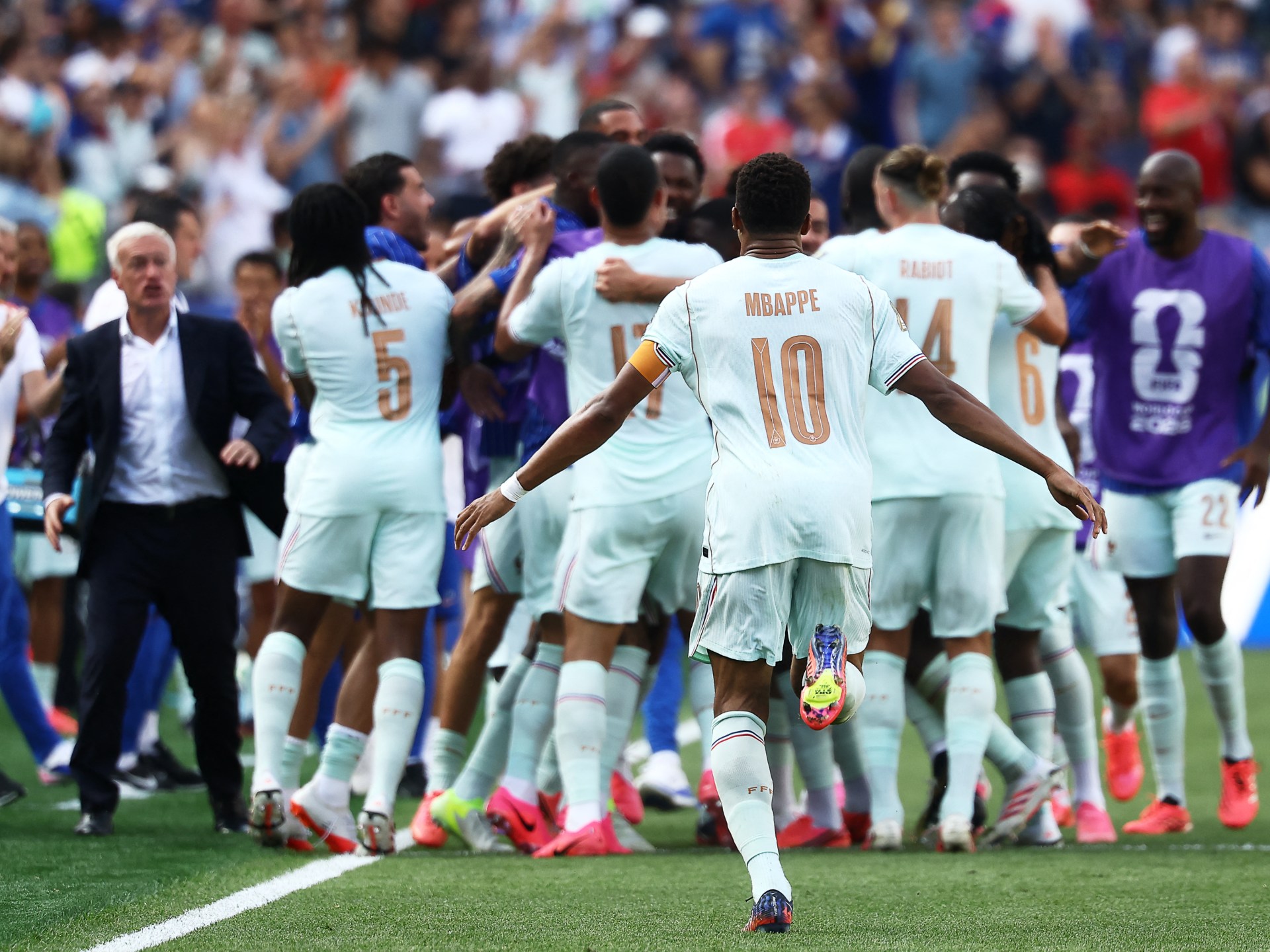 فرنسا تتأهل لنصف نهائي كأس العالم 2026