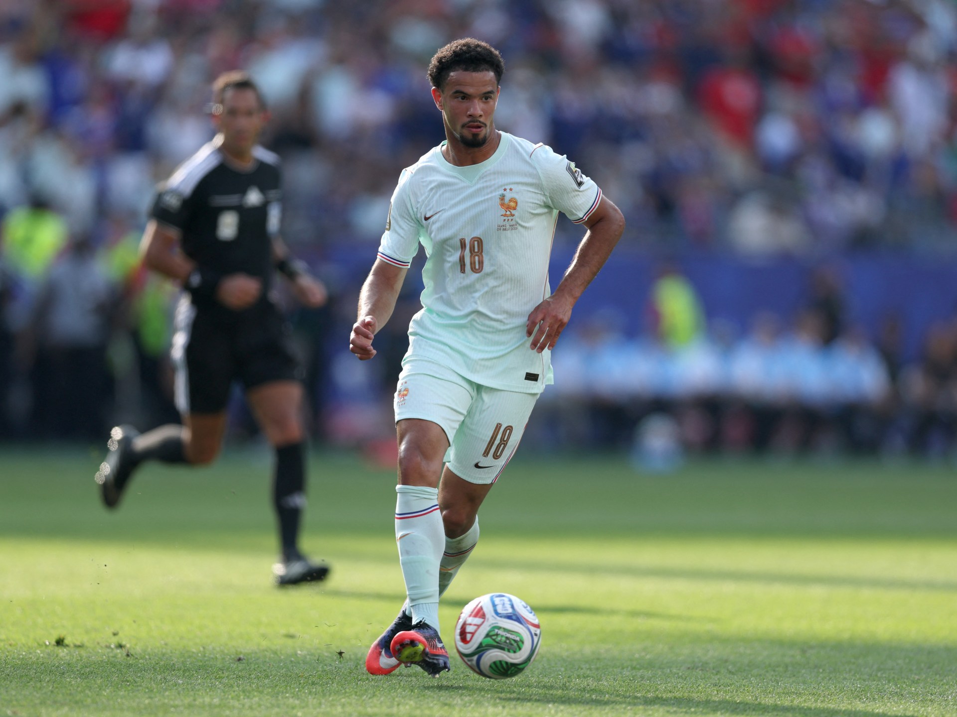زائير إيمري يضحك بعد هفوة في كأس العالم 2026