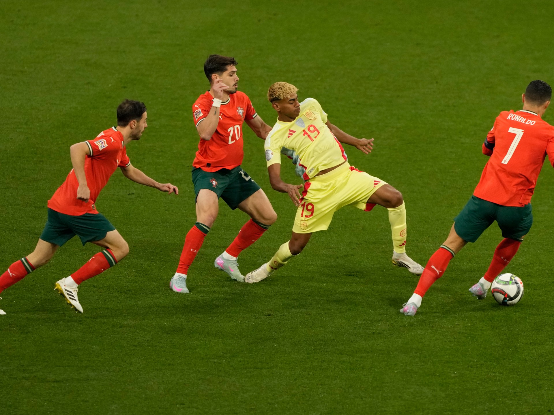 مواجهة إسبانيا والبرتغال في كأس العالم 2026 بين لامين جمال ورونالدو
