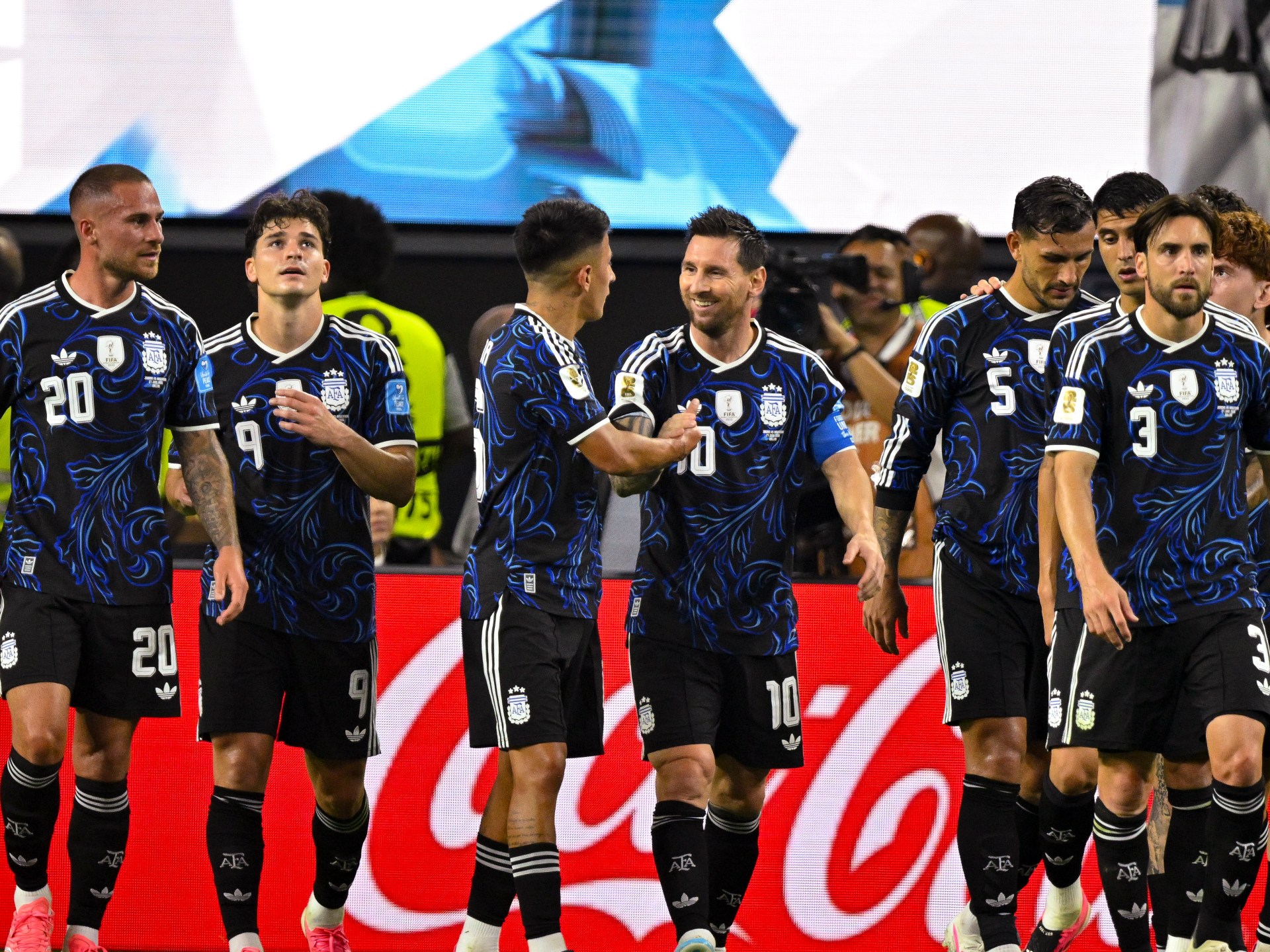 مواجهة الأرجنتين وإنجلترا في كأس العالم 2026