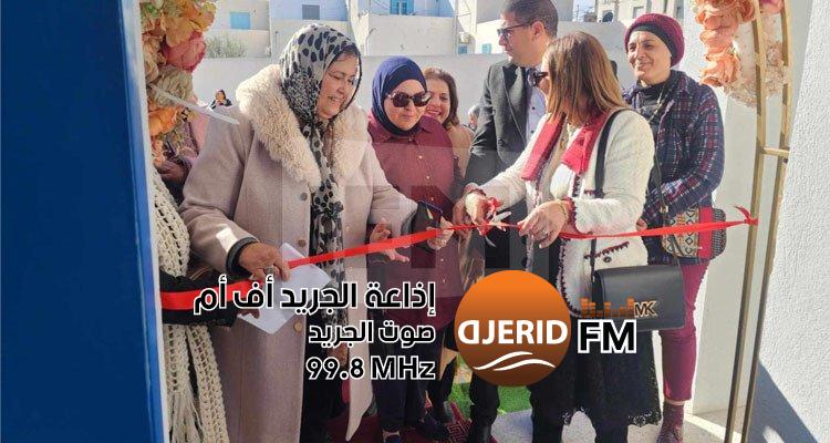 "رئيسة اتحاد المرأة تفتتح مركزاً جديداً في جربة حومة السوق: خطوة نحو تمكين المرأة!" رئيسة اتحاد المرأة تشرف على افتتاح مركز جديد بجربة حومة السوق