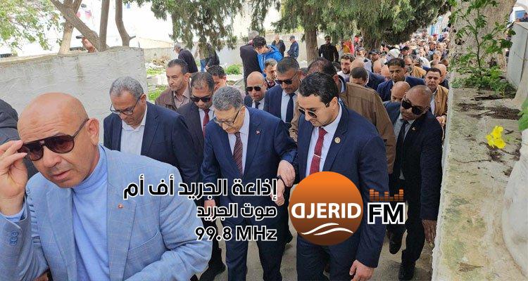إبراهيم بودربالة يتصدر حشود مشيعي النائب سامي السيد في رحلته الأخيرة ابراهيم بودربالة يتقدم مشيعي النائب سامي السيد إلى مأواه الأخير
