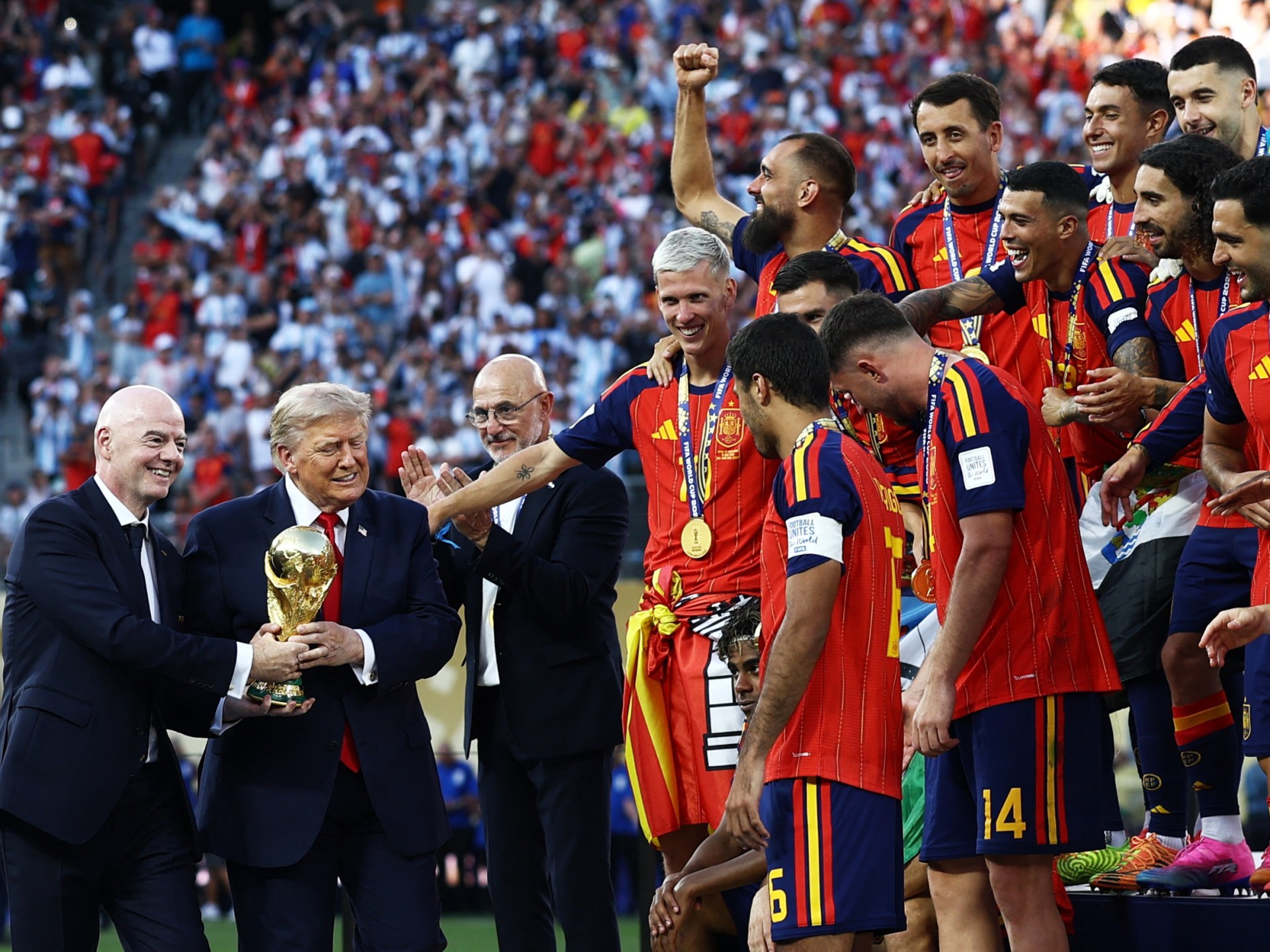 إسبانيا تتوج بكأس العالم 2026 وسط صعود المنتخبات المغمورة إسبانيا تتوج بكأس العالم 2026 بعد الفوز على الأرجنتين
