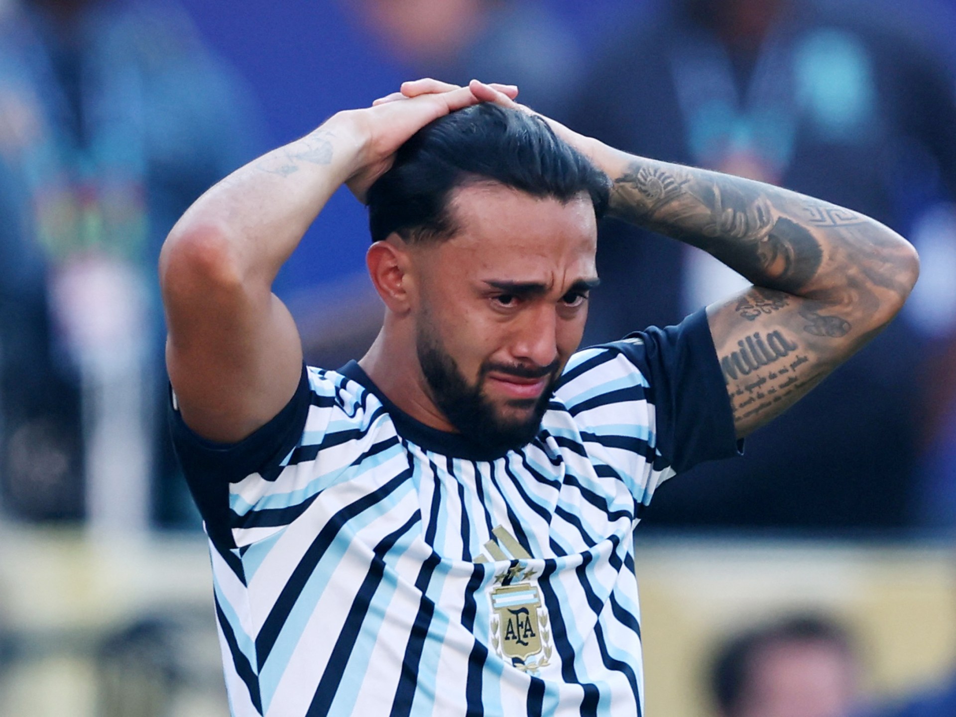 مهاجم الأرجنتين يحتفل مع الجماهير بعد كأس العالم 2026