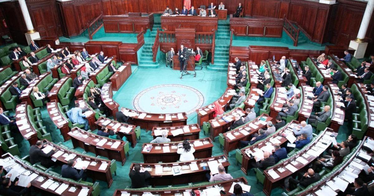 تعليق جلسة مناقشة قانون المالية 2025 يثير الجدل رفع الجلسة العامة لمناقشة مشروع قانون المالية لسنة 2025
