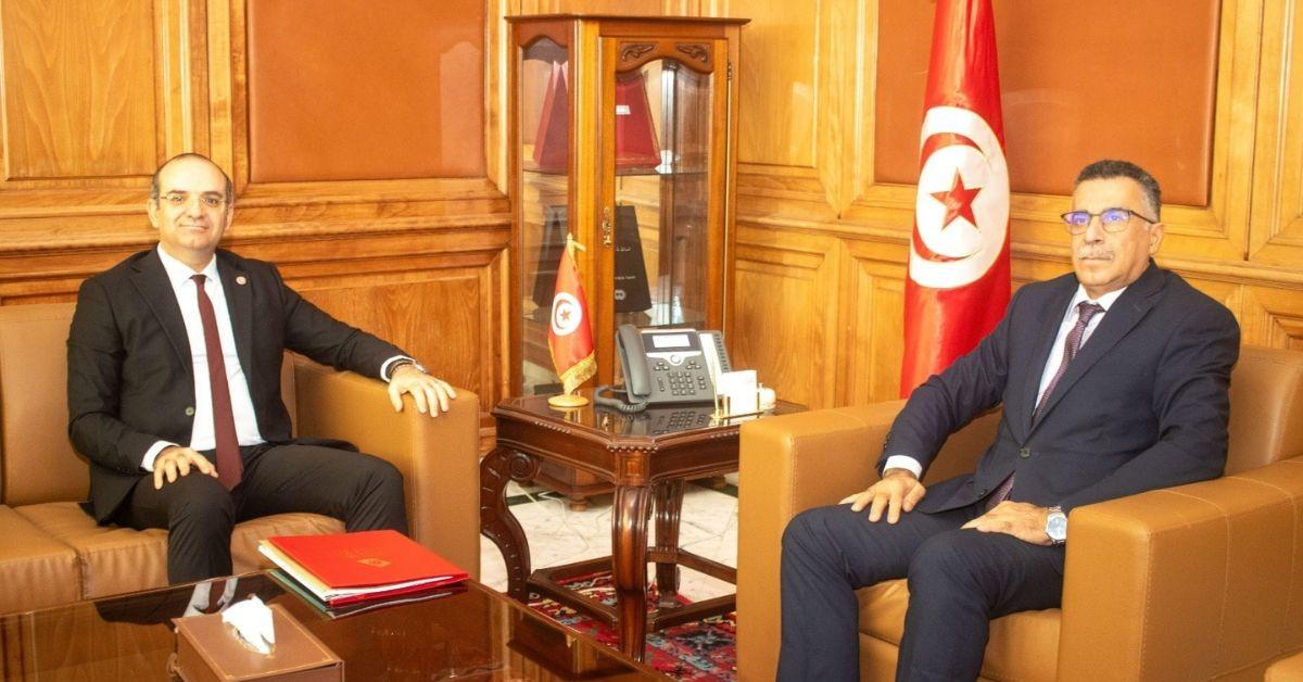 هيئة الانتخابات تتعاون مع وزارة أملاك الدولة لحل قضايا العقارات العالقة هيئة الانتخابات: الاتفاق مع وزارة أملاك الدولة على تسوية بعض الملفات العقارية