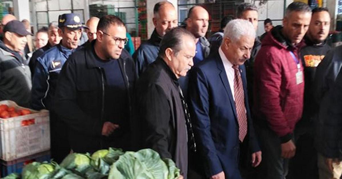 وزير التجارة يعلن استيراد البطاطا لضبط أسعار السوق وزير التجارة: تمّ اللجوء إلى توريد البطاطا قصد تعديل السّوق