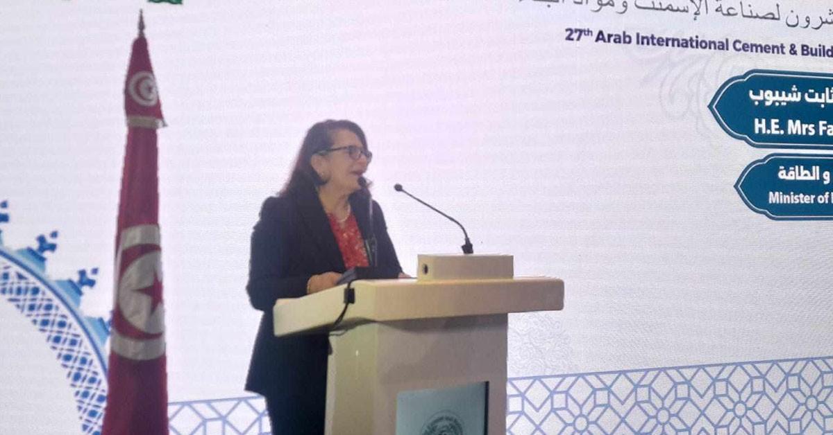 وزيرة الصناعة تكشف عن استراتيجية وطنية مبتكرة لتحقيق نهضة صناعية وتجديد شامل وزيرة الصناعة: اعتمدنا استراتيجية وطنية للنهوض بالصناعة والتجديد